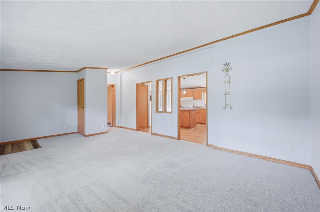 477 Erie Street Hubbard OH 44425