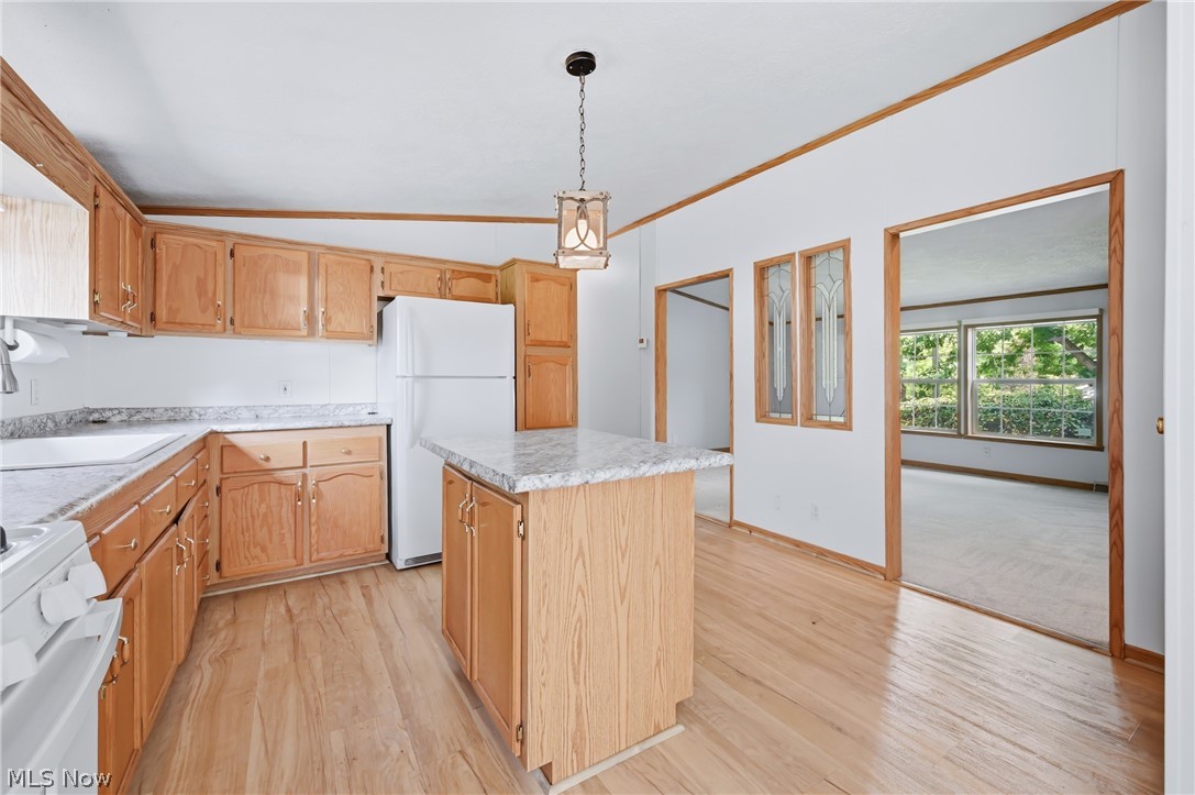 477 Erie Street Hubbard OH 44425