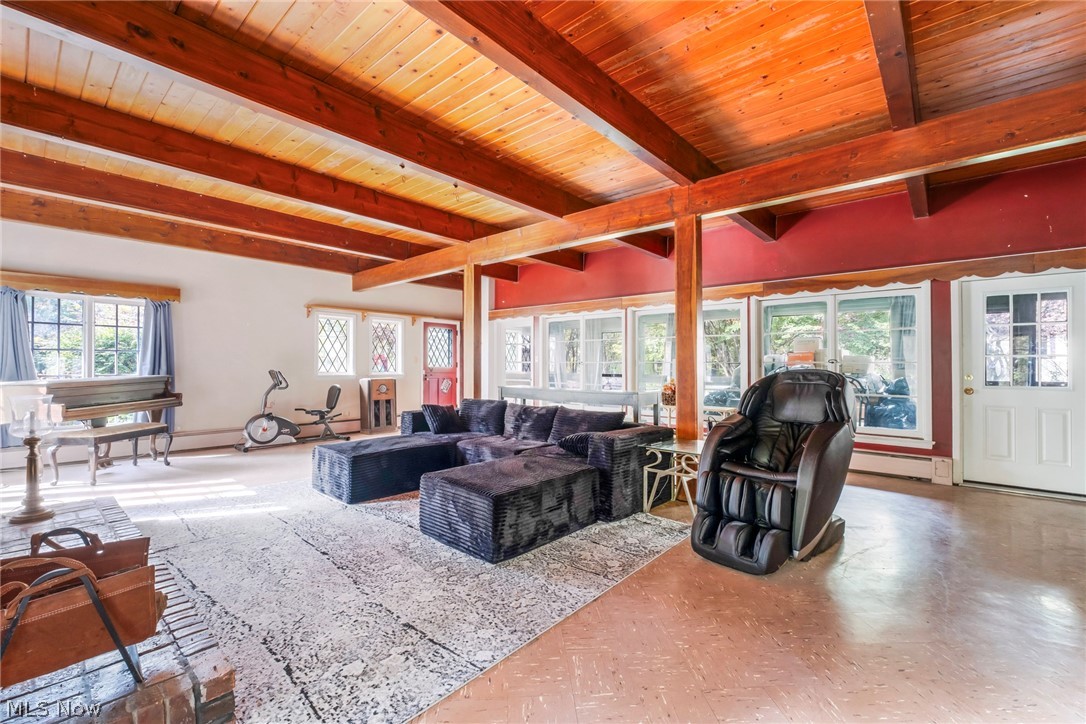62 Warner Road Hubbard OH 44425