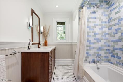 2689 Berkshire Road Cleveland Heights OH 44106