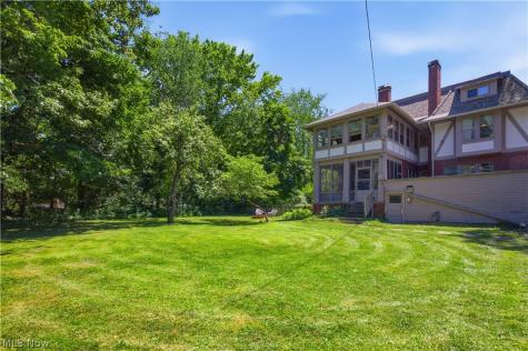 2689 Berkshire Road Cleveland Heights OH 44106