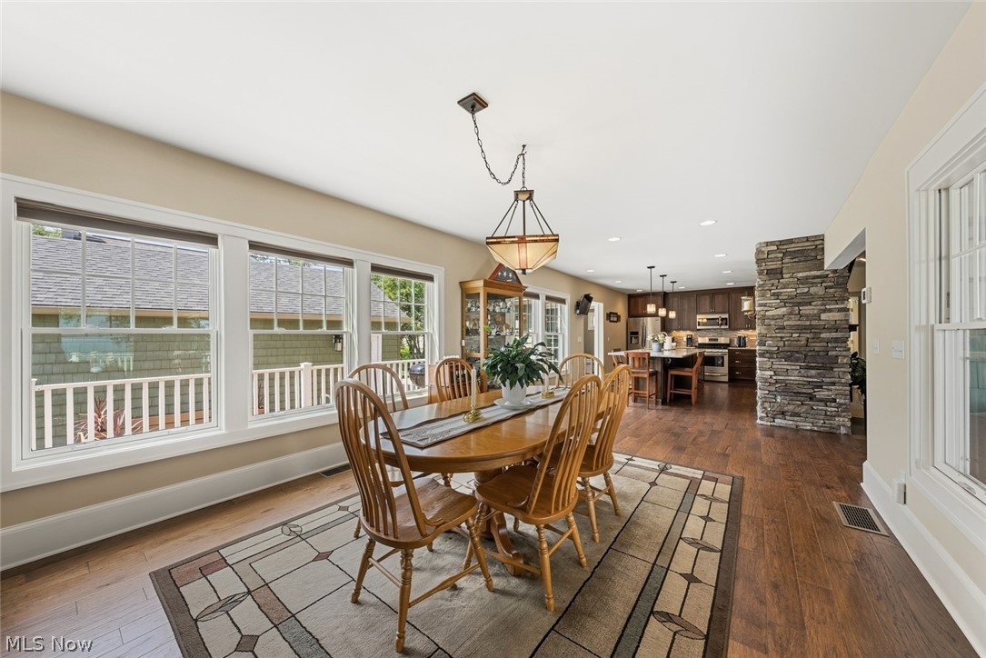 25021 Lakeview Drive Bay Village OH 44140