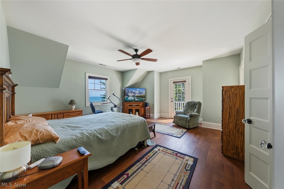25021 Lakeview Drive Bay Village OH 44140