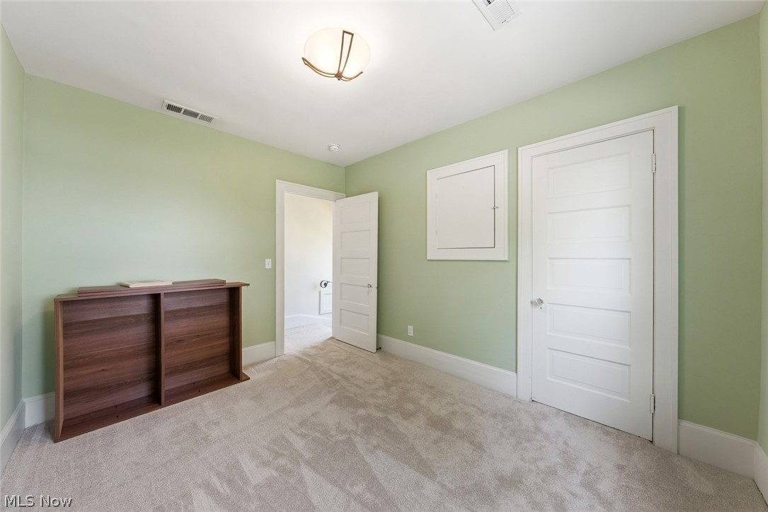 25021 Lakeview Drive Bay Village OH 44140