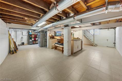 25021 Lakeview Drive Bay Village OH 44140