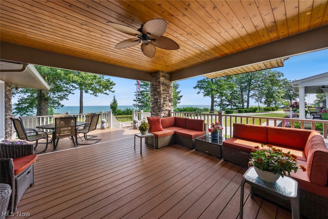 25021 Lakeview Drive Bay Village OH 44140