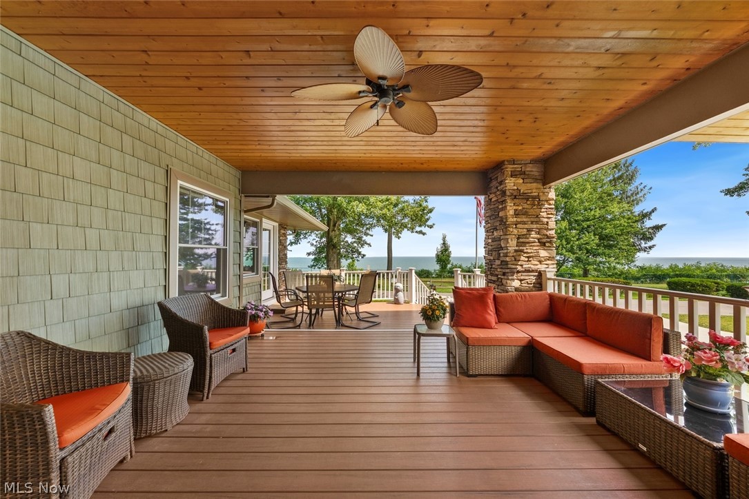 25021 Lakeview Drive Bay Village OH 44140