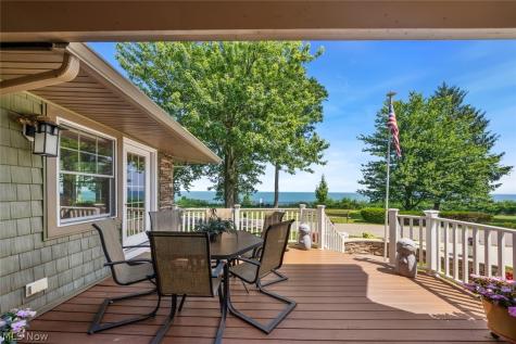 25021 Lakeview Drive Bay Village OH 44140