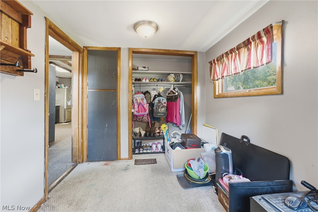 245 E Robinson Street Shreve OH 44676