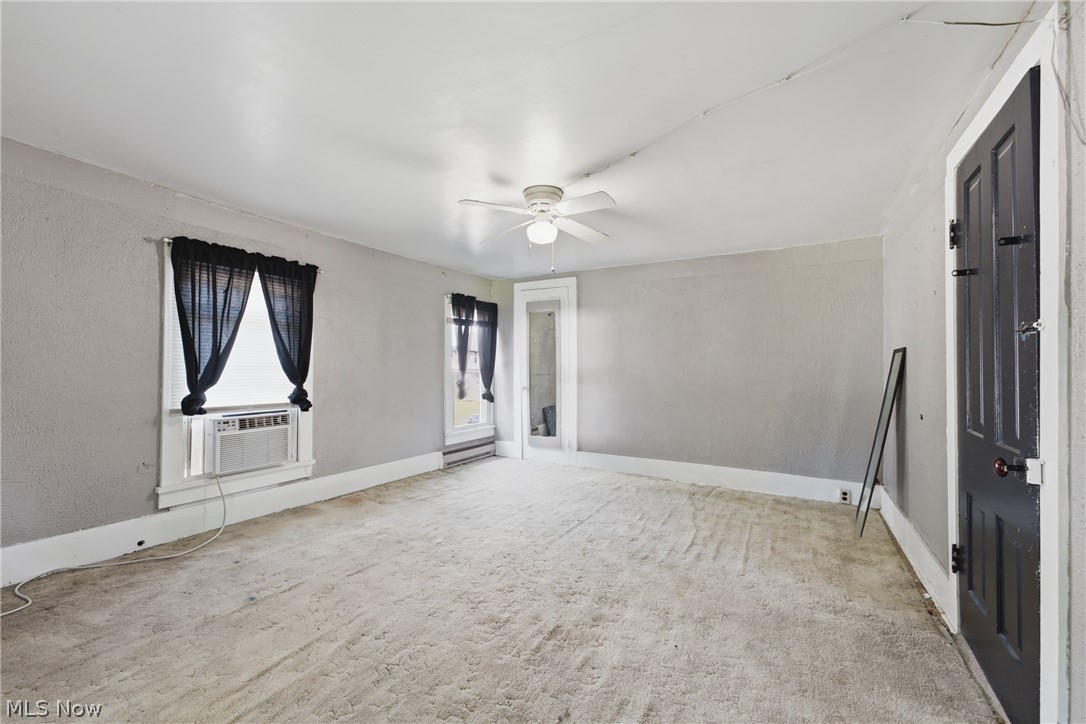 245 E Robinson Street Shreve OH 44676