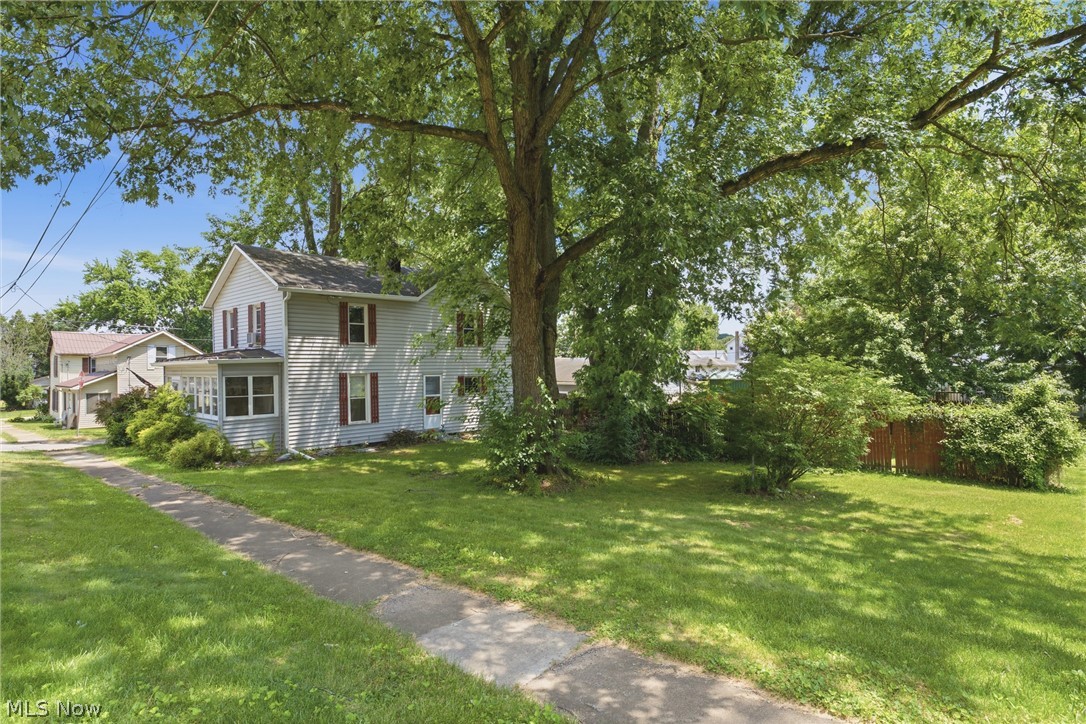 245 E Robinson Street Shreve OH 44676