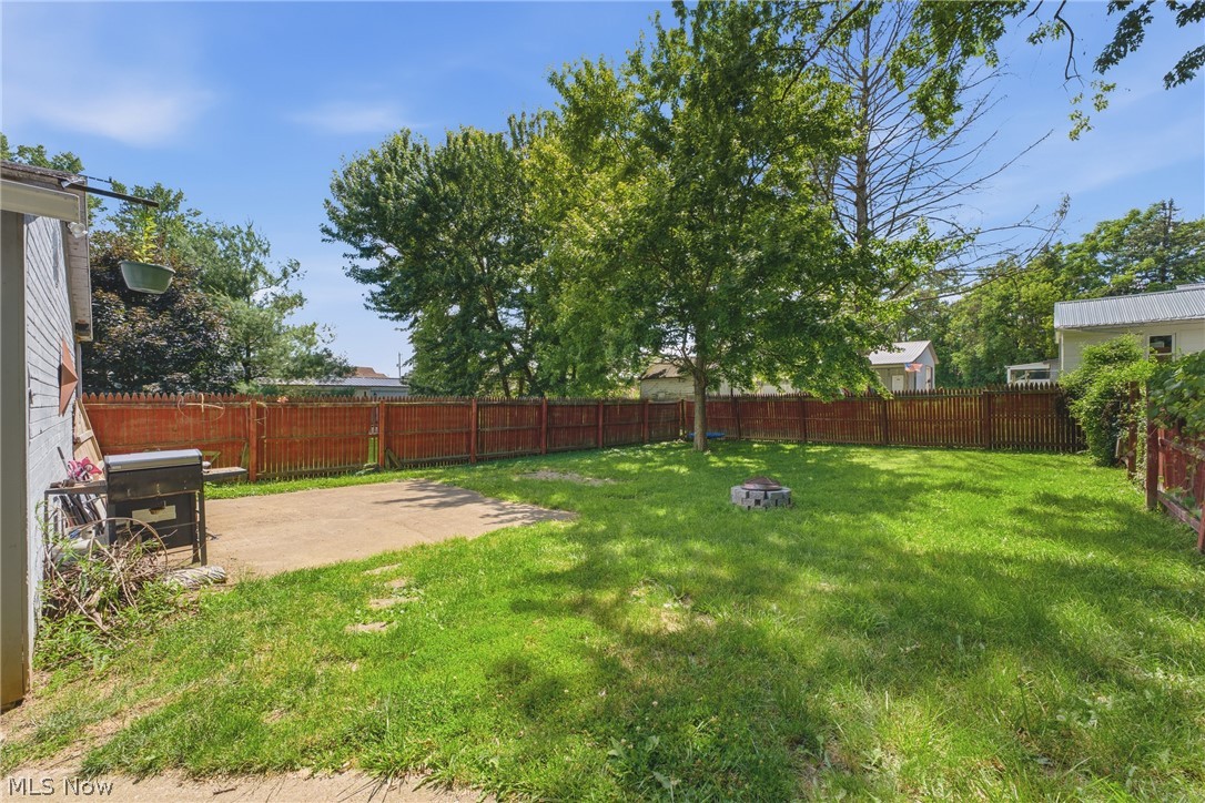 245 E Robinson Street Shreve OH 44676
