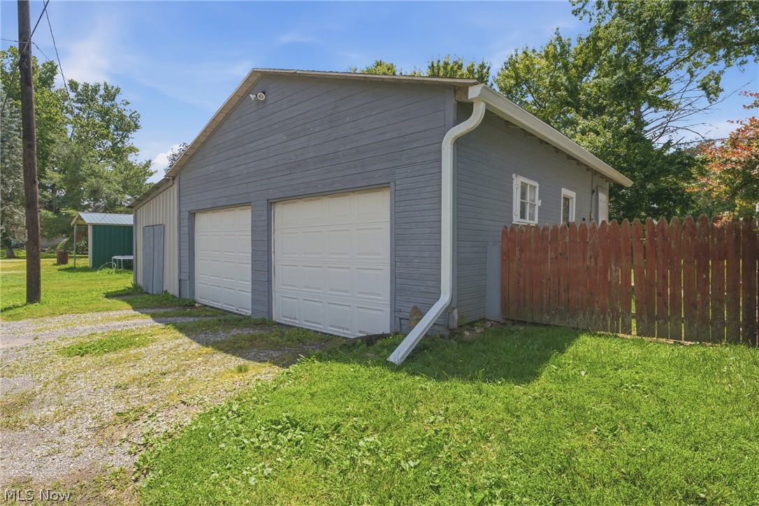 245 E Robinson Street Shreve OH 44676