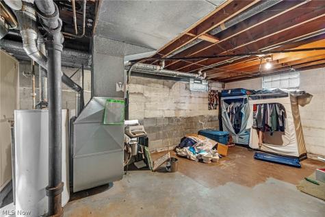 845 Carnegie Avenue Akron OH 44314