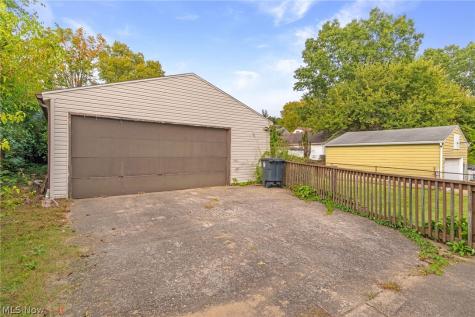 845 Carnegie Avenue Akron OH 44314