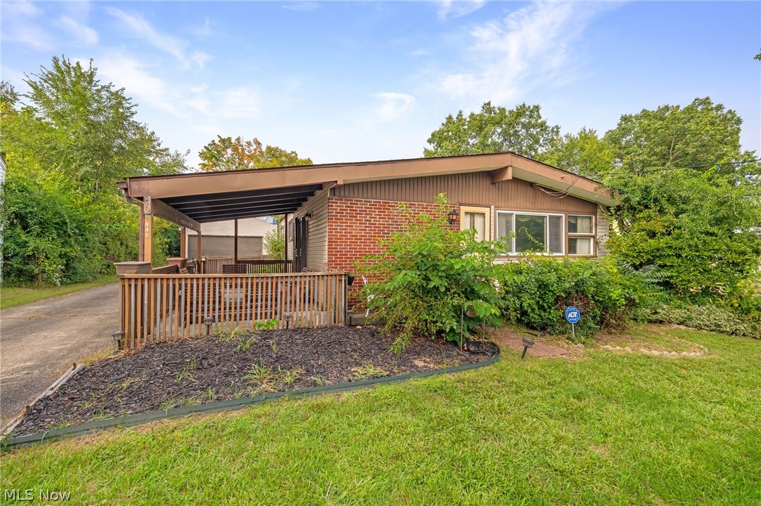 845 Carnegie Avenue Akron OH 44314
