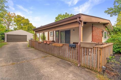 845 Carnegie Avenue Akron OH 44314