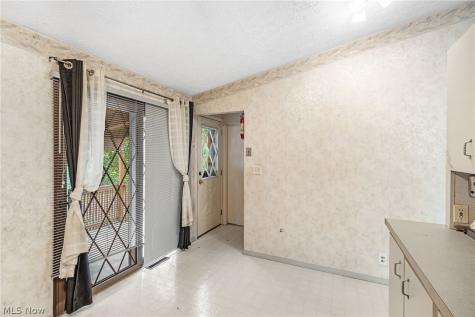 845 Carnegie Avenue Akron OH 44314