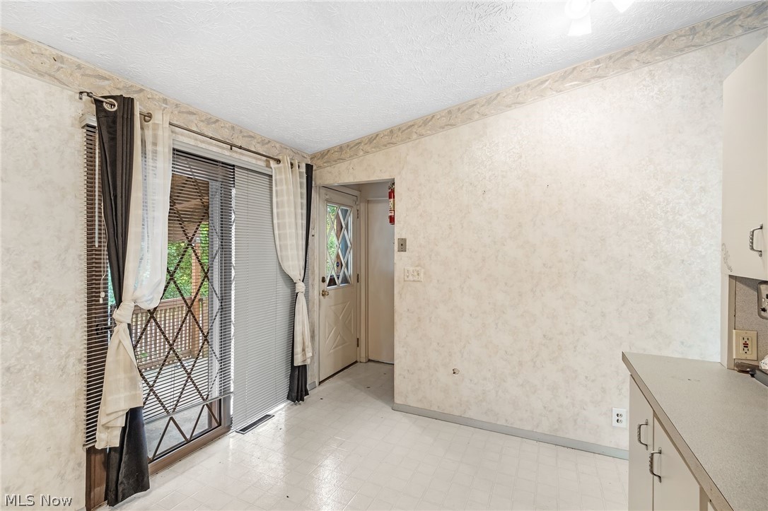 845 Carnegie Avenue Akron OH 44314