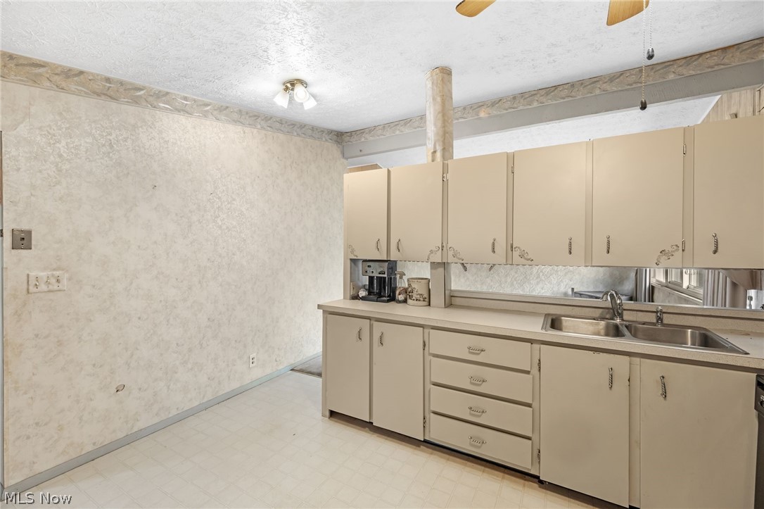 845 Carnegie Avenue Akron OH 44314