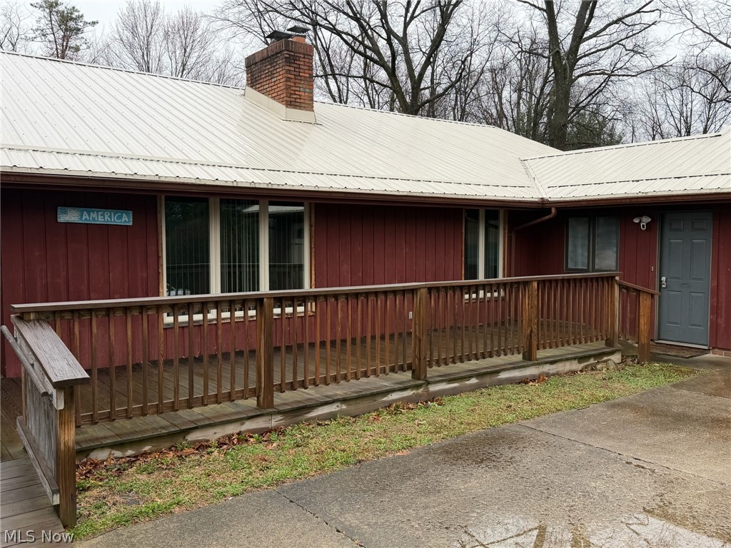144 W 1st Street Minerva OH 44657