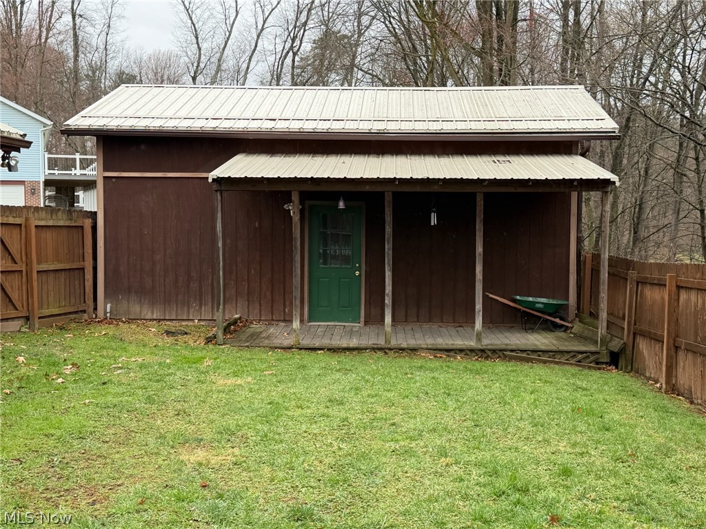 144 W 1st Street Minerva OH 44657