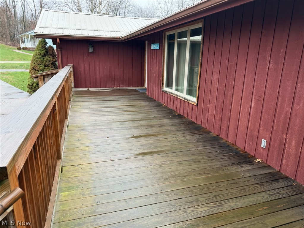 144 W 1st Street Minerva OH 44657