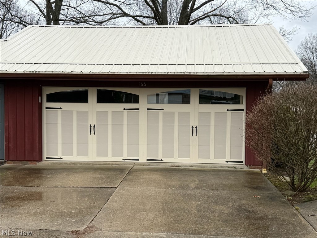 144 W 1st Street Minerva OH 44657