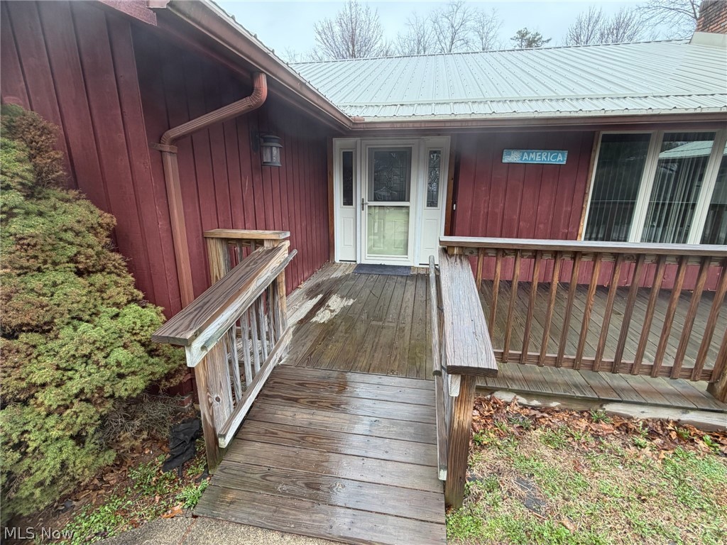 144 W 1st Street Minerva OH 44657
