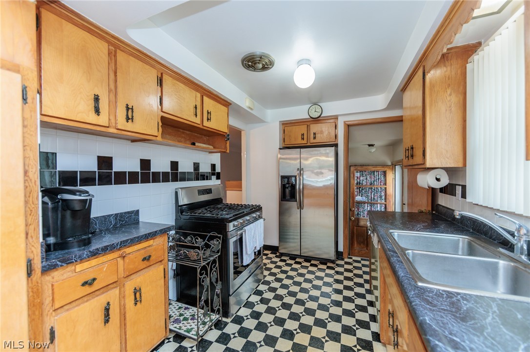 4177 Stonehaven Road South Euclid OH 44121