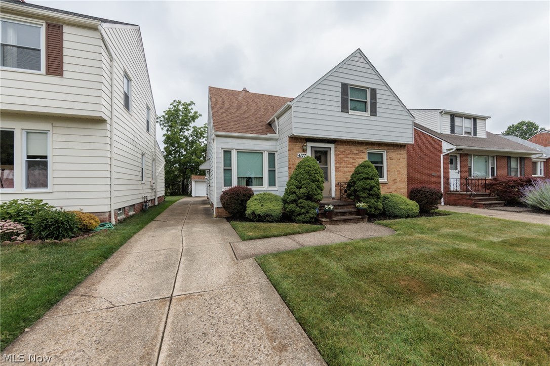 4177 Stonehaven Road South Euclid OH 44121