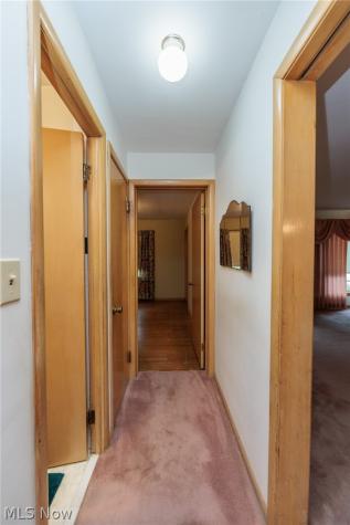 4177 Stonehaven Road South Euclid OH 44121