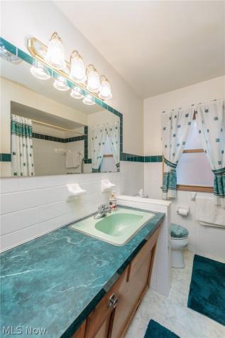 4177 Stonehaven Road South Euclid OH 44121