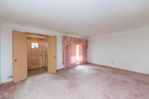 4177 Stonehaven Road South Euclid OH 44121