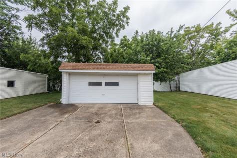 4177 Stonehaven Road South Euclid OH 44121