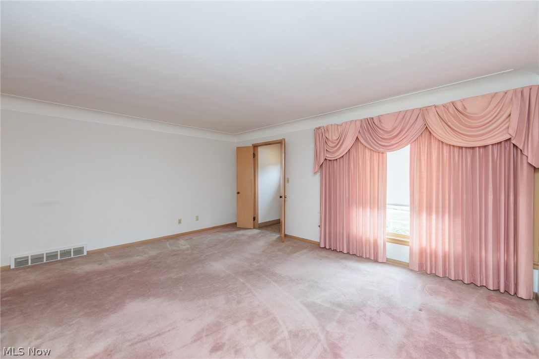4177 Stonehaven Road South Euclid OH 44121