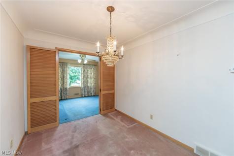4177 Stonehaven Road South Euclid OH 44121