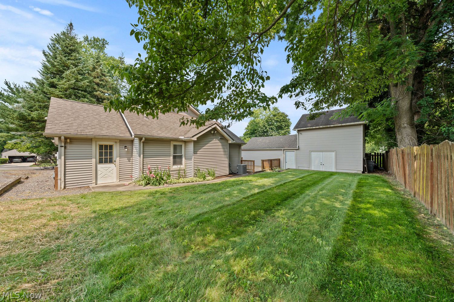 113 29th Street NW Barberton OH 44203