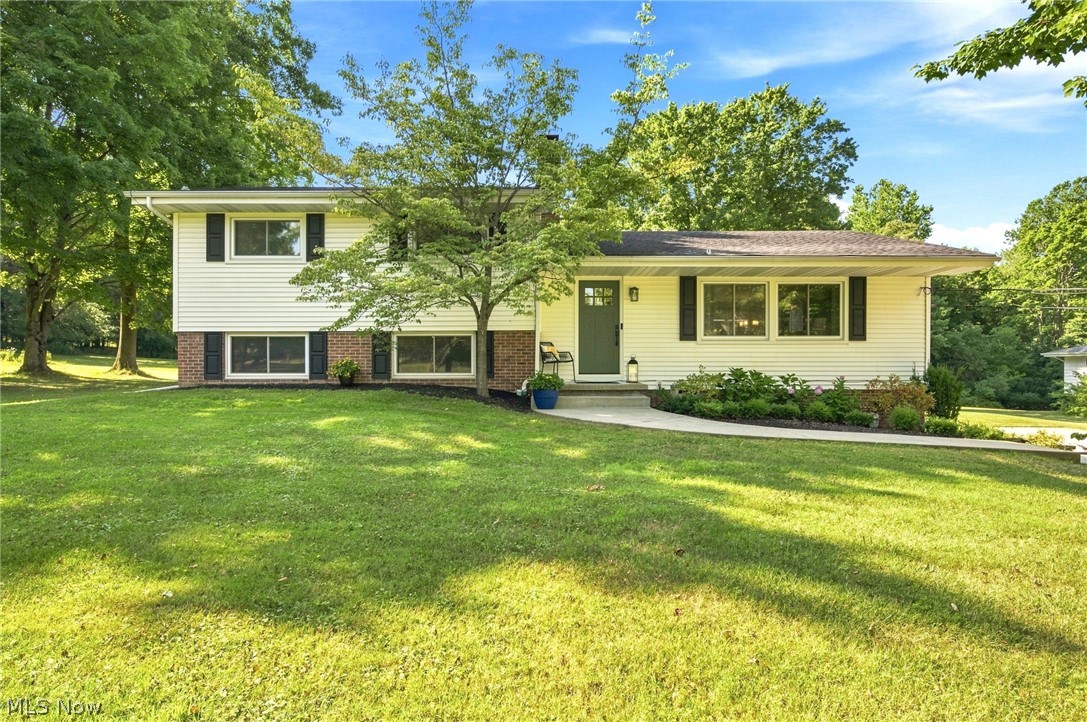 18082 Kenston Lake Drive Chagrin Falls OH 44023