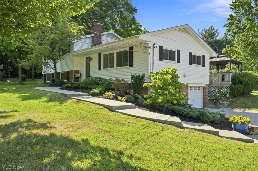 18082 Kenston Lake Drive Chagrin Falls OH 44023