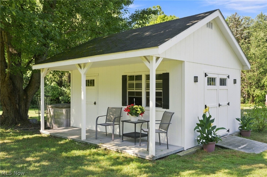 18082 Kenston Lake Drive Chagrin Falls OH 44023