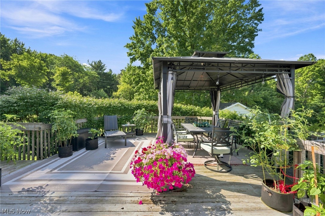 18082 Kenston Lake Drive Chagrin Falls OH 44023