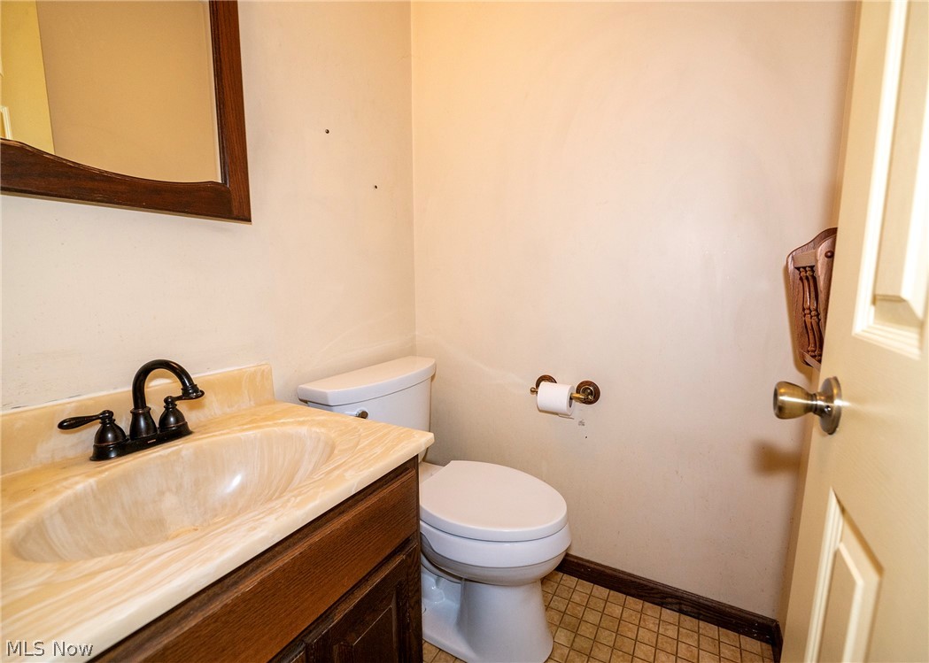 241 Kent Circle NE New Philadelphia OH 44663