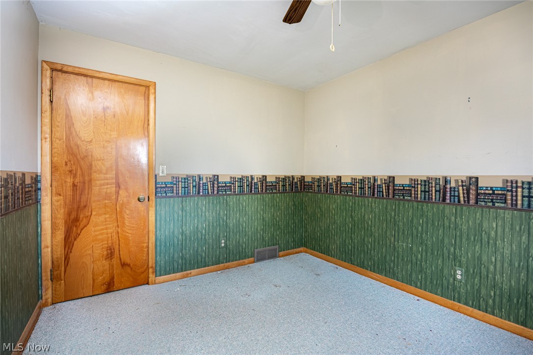 756 Ridgewood Drive Coshocton OH 43812