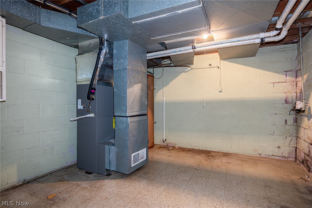 756 Ridgewood Drive Coshocton OH 43812