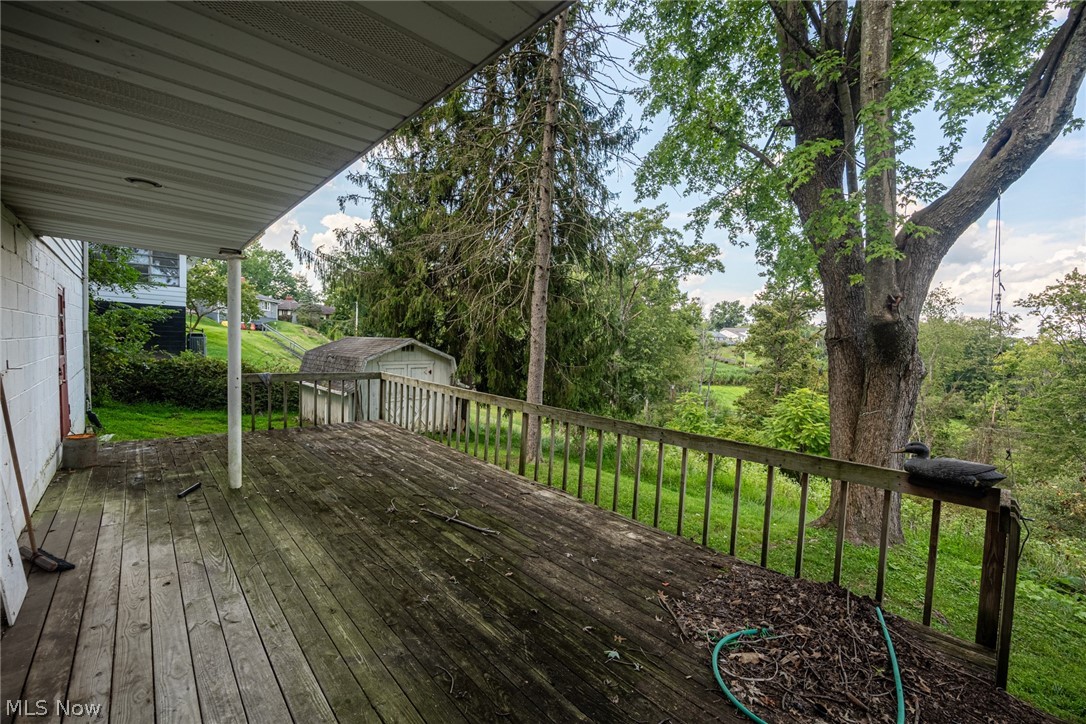 756 Ridgewood Drive Coshocton OH 43812