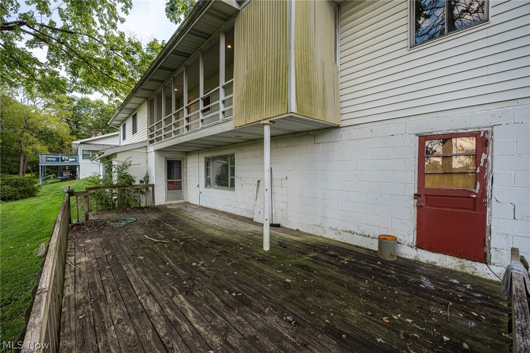 756 Ridgewood Drive Coshocton OH 43812