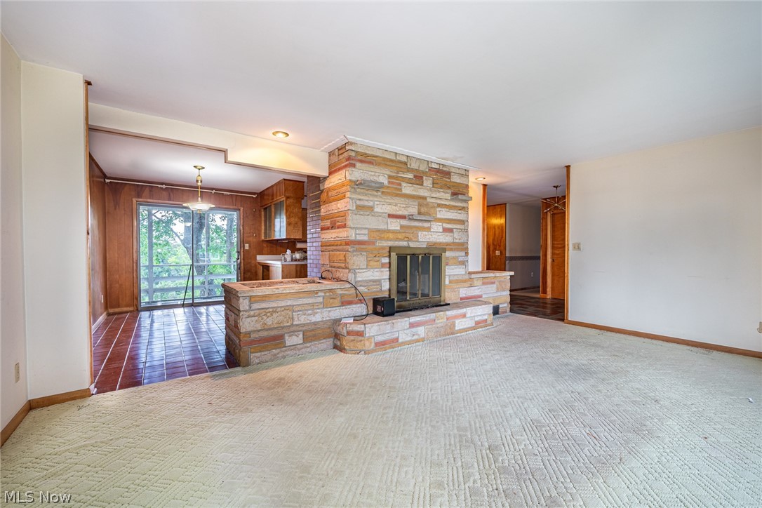 756 Ridgewood Drive Coshocton OH 43812
