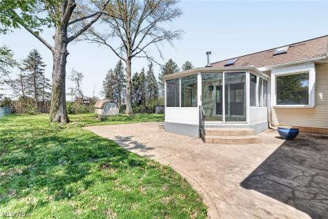 8218 Webster Road Strongsville OH 44136