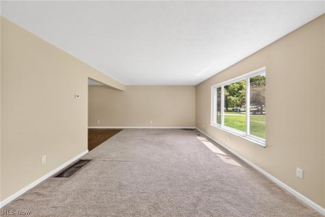27864 Edgepark Boulevard North Olmsted OH 44070